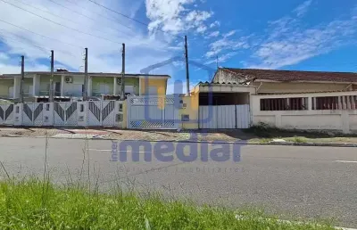 Casa com 2 quartos à venda na avenida presidente kennedy, solemar, praia grande, 77 m2 por r$ 450.000