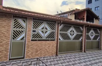 Casa com 3 dormitórios à venda, 267 m² por r$ 490.000,00 - solemar - praia grande/sp