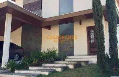 Casa sobrado à venda em condomínio fechado residencial mantiqueira