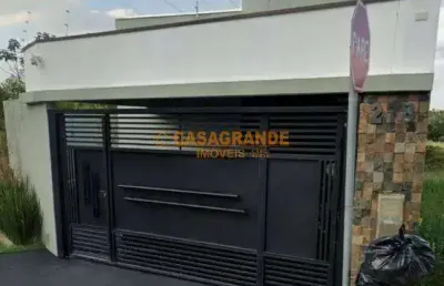 Casa com 03 quartos, 98mts no portal dos pássaros  sjc