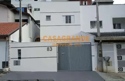 Casa com 02 quartos, 60m² no jardim bandeirantes sjc