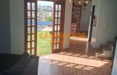 Casa com 4 quartos condomínio  residencial mantiqueira