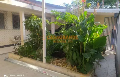 Casa 300m²  03 quartos com edícula na vila tatetuba sjc