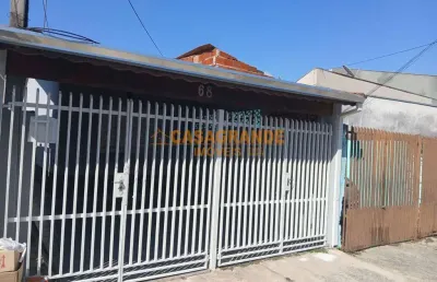 Casa com 02 quartos, 70m² no residencial união, sjc