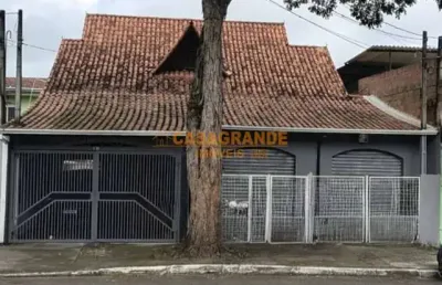 Casa com 03 quartos, com 270m² no jardim altos de santana  sjc