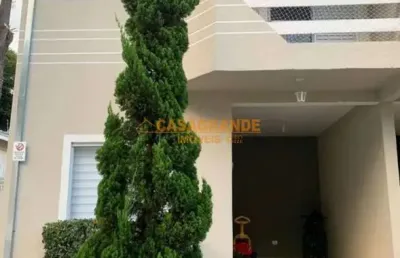 Casa com 3 quartos à venda na Chácaras São José, São José dos Campos 