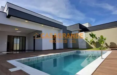 Casa com 03 quartos, 192,02 no cond. residencial mantiqueira