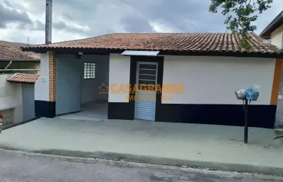 Casa com 04 quartos, 200m² no jardim são judas tadeu, sjc