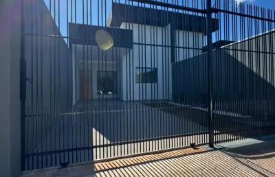 Casa com 3 quartos à venda na Rua Ávila, Loteamento Madrid, Maringá