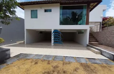 Oportunidade casa com 04 suítes condomínio fechado em busca vida.