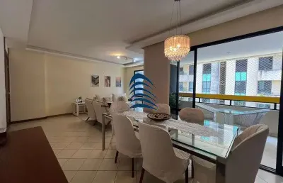Apartamento na pituba, torre única, 4 apartamentos por andar. o apartamento tem 118m², 3/4 sendo 1 suíte, sanitário social, roupeiro, sala, varanda, cozinha, área de serviço,