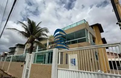 Belíssima cobertura duplex com vista panorâmica para o mar em stella maris