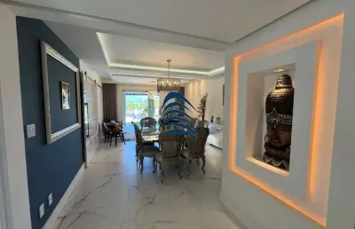 Golf quatro rodas - casa duplex - 4 suítes - closets- home office - sala de tv- energia solar - área gourmet com churrasqueira  -piscina- jardim - fino acabamento- porteira fechado.
