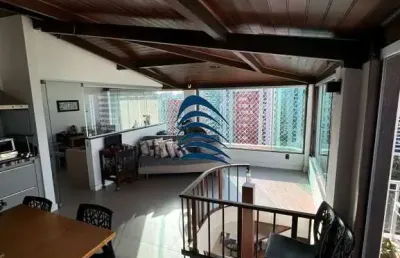 Pituba cobertura triplex com 239 m², 4/4 sendo 2 suítes e 1 suíte canadense.