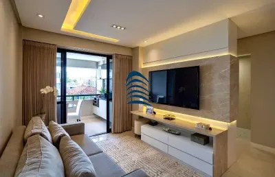 Apartamento 3/4, sendo duas suites, sala ampla, varanda gourmet com churrasqueira, banheiro social, cozinha, área de serviço e dependência completa.