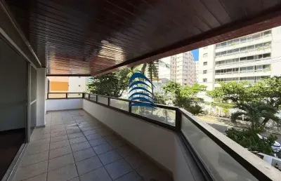 Excelente 4/4 - sendo 2 suítes com 191,73m2  1 por andar  dependência completa  varandão  lavabo  banheiro social  nascente