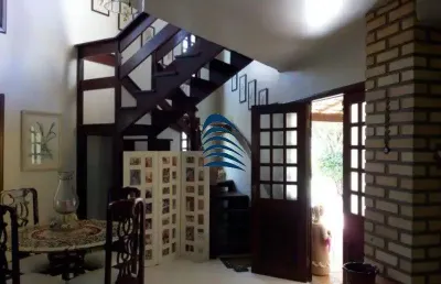 Sub gleba casa no condomínio busca vida, 04 suítes!  pavimento térreo: 1 suíte, sala com 3 ambientes ( jantar, tv, estar), lavabo, ampla cozinha, depó