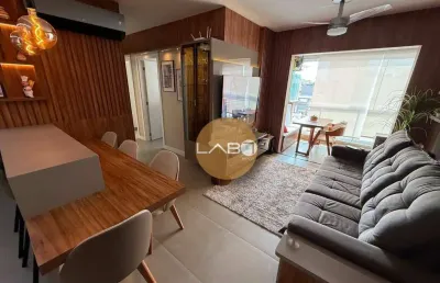 Apartamento 3 dormitórios sendo 1 suíte a somente 300 metros do mar na praia de canasvieiras