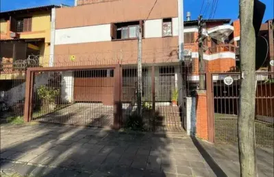 Excelente casa para locação 3 dormitórios com piscina no bairro nonoai, zona sul