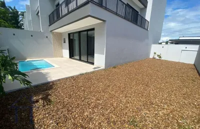 Casa em condomínio fechado com 3 quartos à venda no Glória, Joinville 