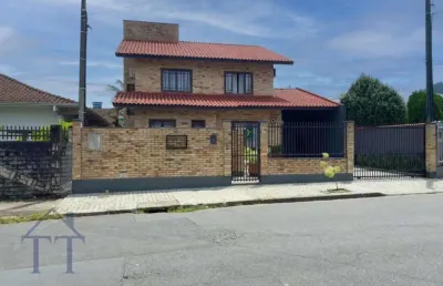 Casa com 3 quartos à venda no Bom Retiro, Joinville 