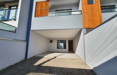 Casa com 3 quartos à venda no Saguaçu, Joinville 