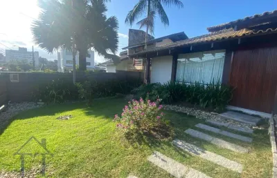 Casa com 3 quartos à venda no Saguaçu, Joinville 