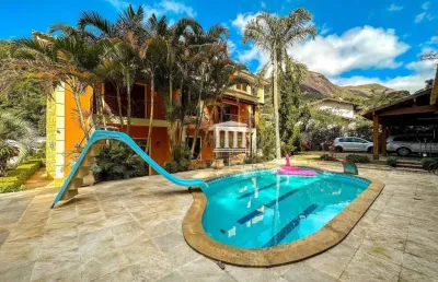 Casa com 4 dormitórios à venda, 518 m² por r$ 3.650.000,00 - quebra frascos - teresópolis/rj