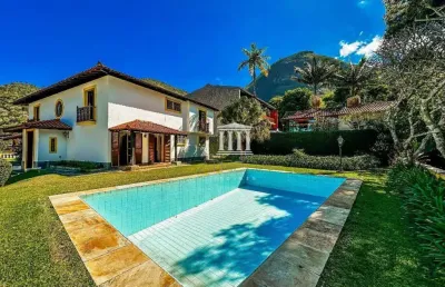 Casa à venda, 250 m² por r$ 898.000,00 - iucas - teresópolis/rj