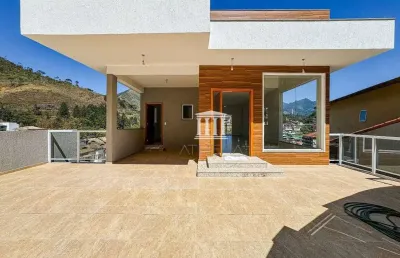 Casa com 3 dormitórios à venda, 210 m² por r$ 1.290.000,00 - tijuca - teresópolis/rj