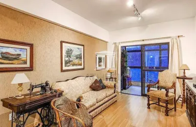 Apartamento com 2 dormitórios à venda, 99 m² por r$ 570.000,00 - várzea - teresópolis/rj