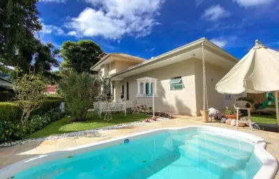 Casa com 3 dormitórios à venda, 470 m² por r$ 1.590.000,00 - vargem grande - teresópolis/rj