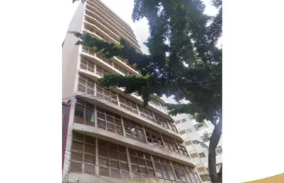 Oportunidade única! adquira este incrível imóvel por apenas r$421.932,90 em uma venda judicial imperdível. com um valor avaliado em r$703.221,49.