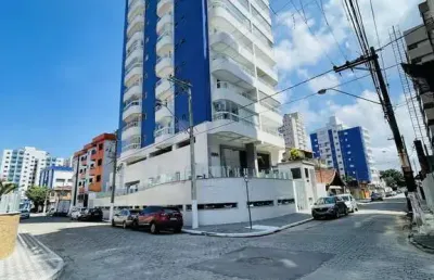 Apartamendo à venda próximo à praia na praia grande