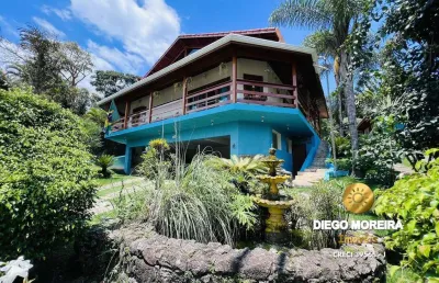 Casa à venda em condomínio com acesso à represa de mairiporã