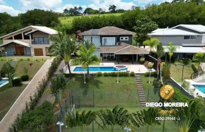Casa de alto padrão em condomínio fechado | porteira fechada