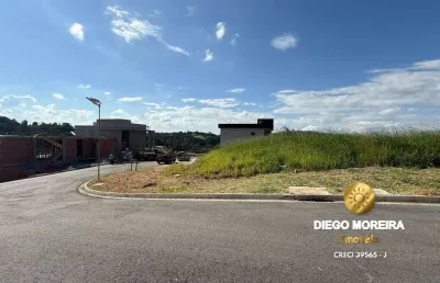 Terreno de esquina à venda no portal lamis – atibaia!