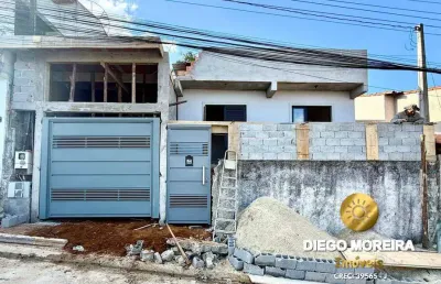 Casa à venda em terra preta – conforto, localização e lazer!