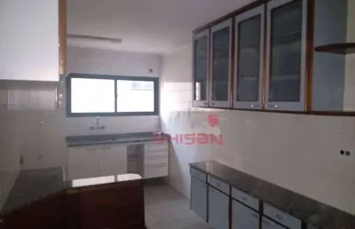 Apartamento de 147m² com 3 dormitórios e 4 vagas na garagem em perdizes