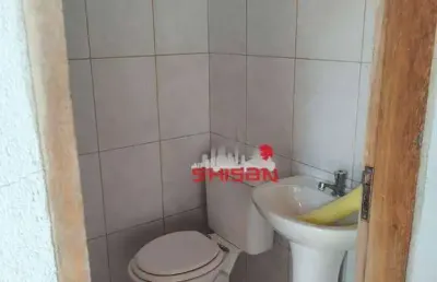 Casa espaçosa para venda ou aluguel  ideal para moradia e comércio!