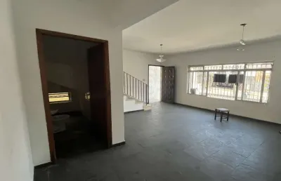Casa a venda com 120m², 3 dormitórios, 3 vagas em pinheiros.