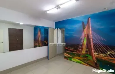 Excelente casa comercial para locação no campo belo, são paulo-sp: 4 salas, 2 banheiros, 2 vagas, 98m²!