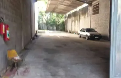 Alugo galpão 600m² 3 vagas parque assunção taboão da serra - sp