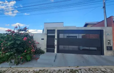 Casa à venda|  pouso alegre | piracaia, sp | excelente oportunidade | casa nova