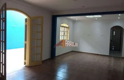 Casa com 3 dormitórios sendo 1 suite, 3 vagas, ótimo quintal - burgo paulista - r$779 mil.