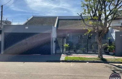 Casa com 5 quartos à venda na Rua Roberto Júlio Roehrig, 633, Mediterrâneo, Londrina
