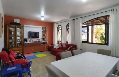 Casa com 3 quartos à venda na rua cidade de orós, --, itaum, joinville, 151 m2 por r$ 550.000