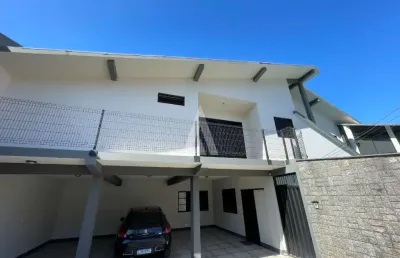 Casa com 3 quartos à venda na rua inambu, --, costa e silva, joinville, 140 m2 por r$ 920.000