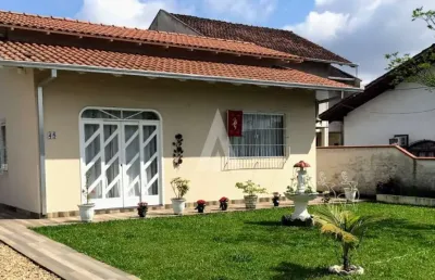 Casa com 2 quartos à venda na rua paulo bernardino braz, --, guanabara, joinville, 104 m2 por r$ 480.000