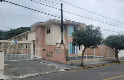 Casa em condomínio fechado com 3 quartos à venda na rua vereador guilherme zuege, --, pirabeiraba, joinville, 141 m2 por r$ 1.100.000